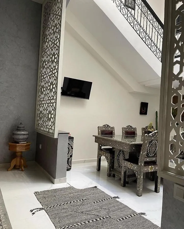 Riad Darnooz location